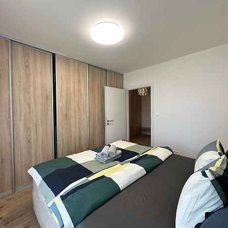 Novozariadeny Apartman Pri Starom Moste Bratislava Extérieur photo