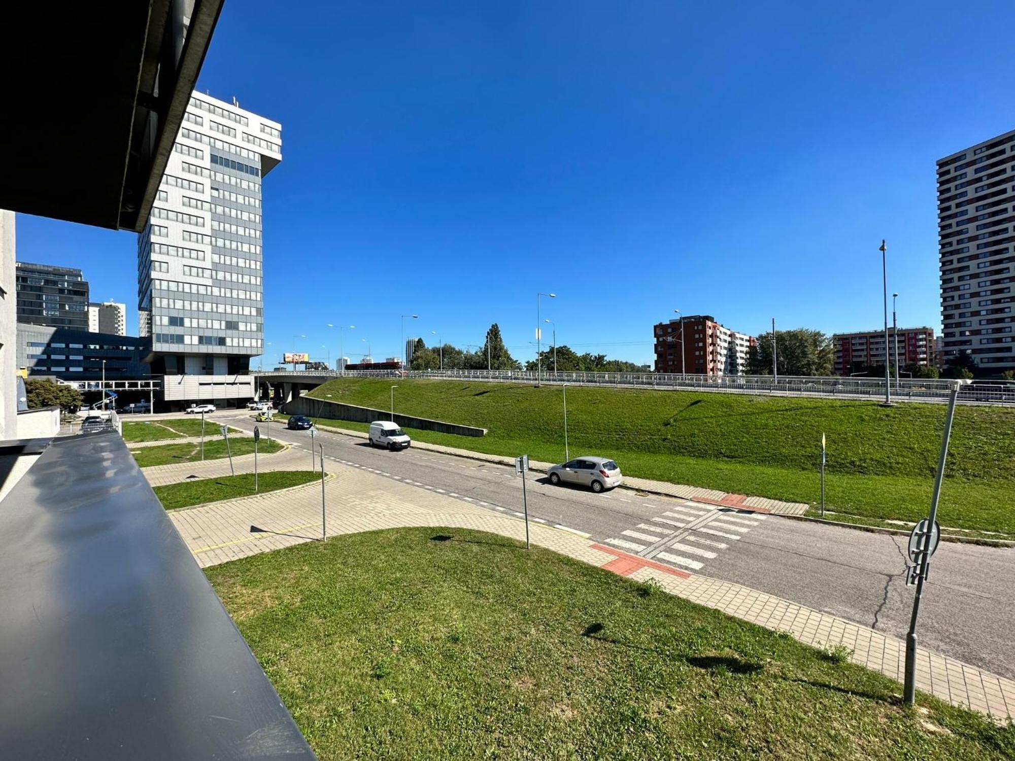 Novozariadeny Apartman Pri Starom Moste Bratislava Extérieur photo